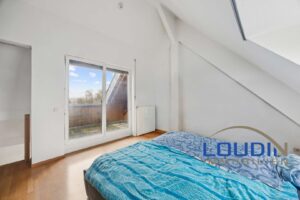 backbone_588243-A_010_HD_PSD3