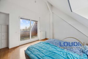 backbone_588243-A_010_HD_PSD3.1