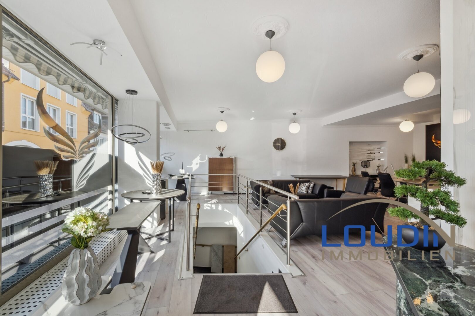 Verkaufsfläche/Büro