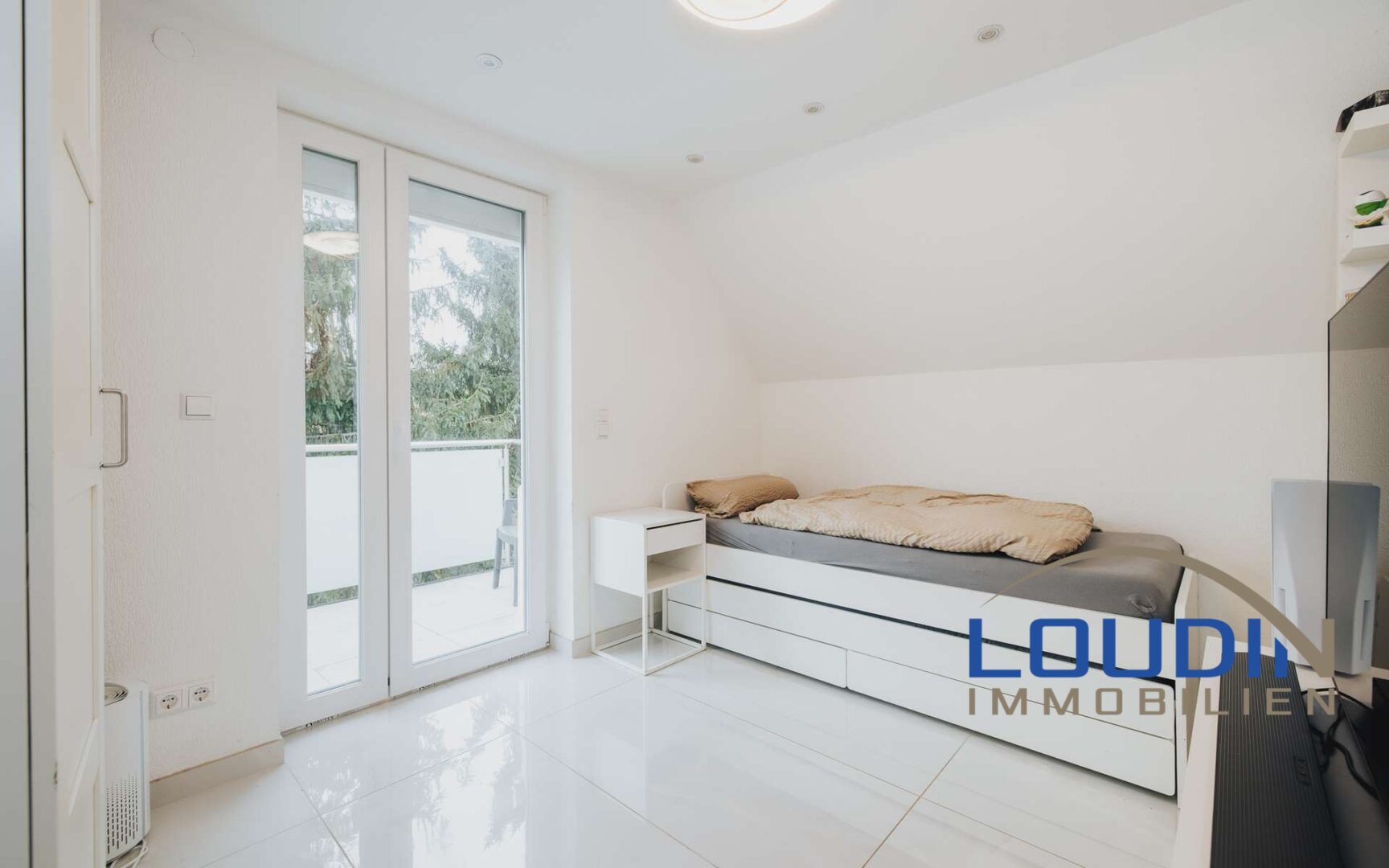 Zimmer 4 mit Balkon - OG