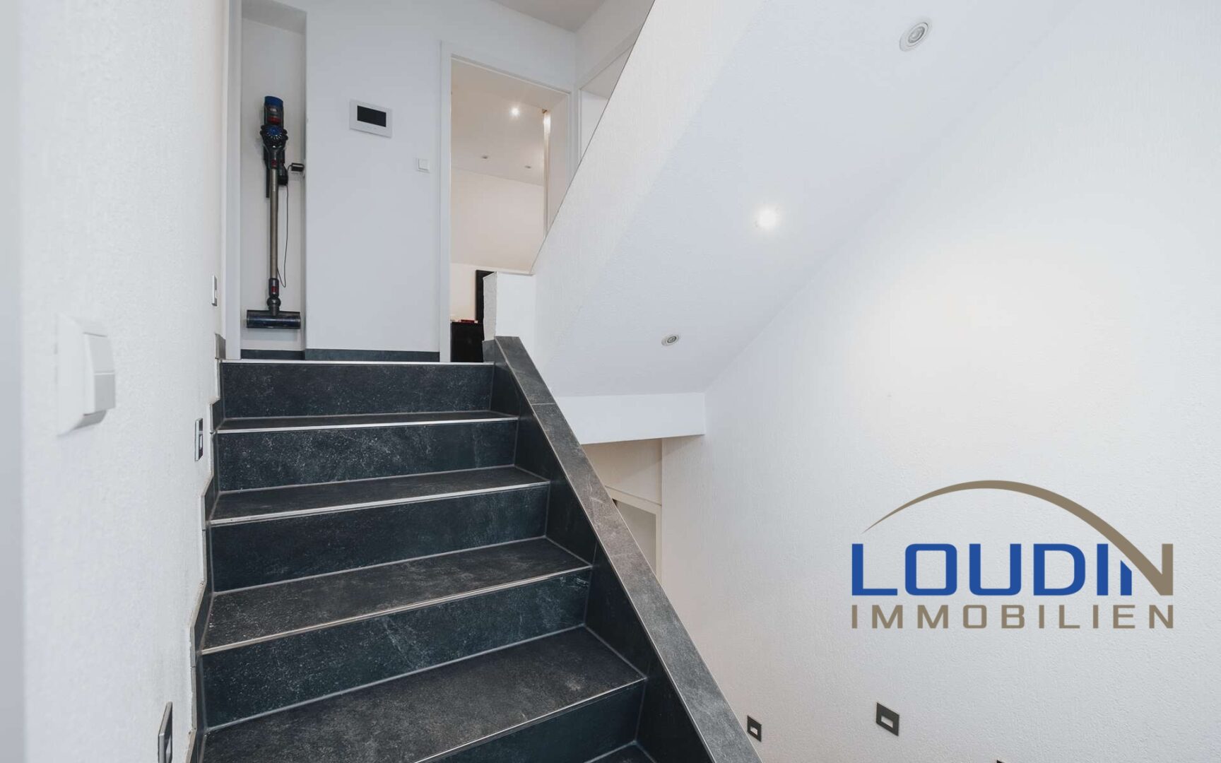 Treppenaufgang ins OG