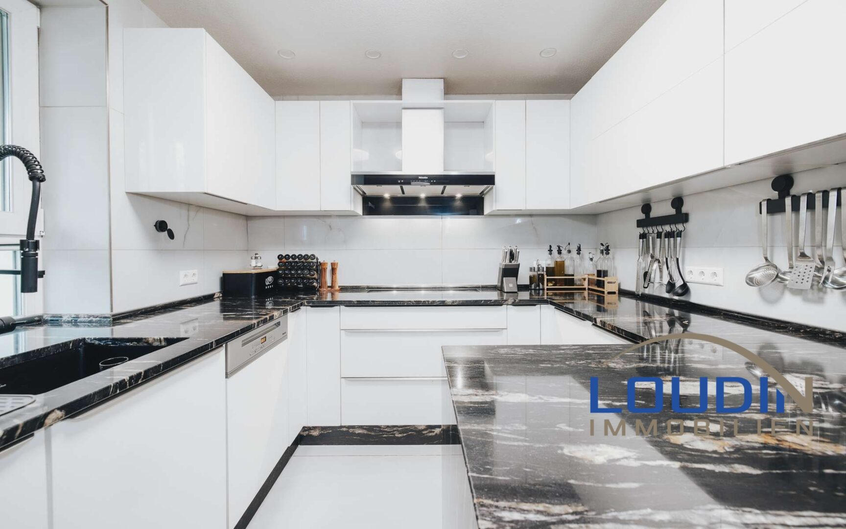 Küche inkl. EBK - EG