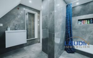 Tageslichtbadezimmer 3 - DG
