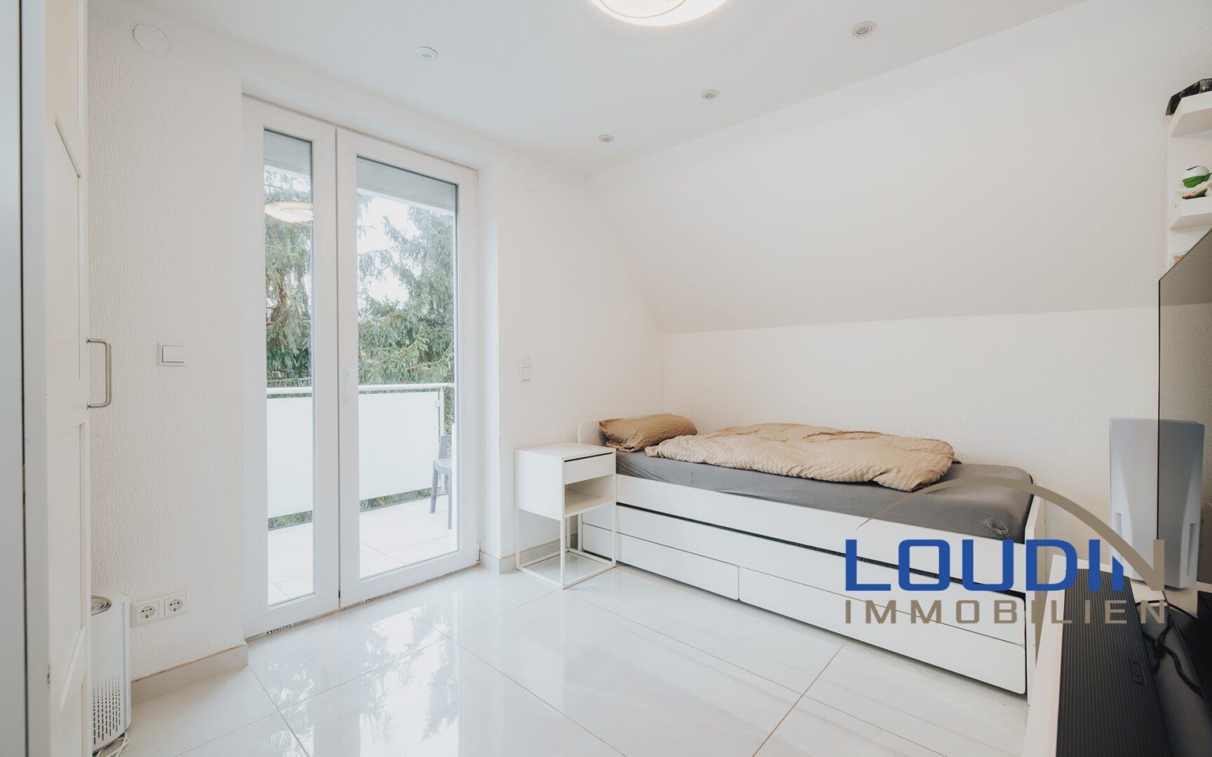 Zimmer 4 mit Balkon - OG