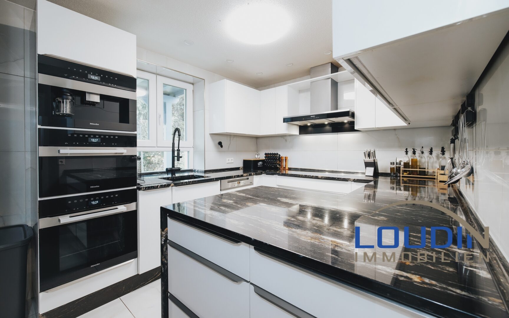 Küche inkl. EBK - EG