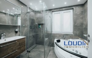 Tageslichtbadezimmer 1 - EG