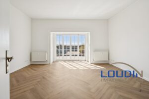 Schlafzimmer mit Balkon