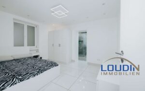 Zimmer 1 mit Bad en suite- EG