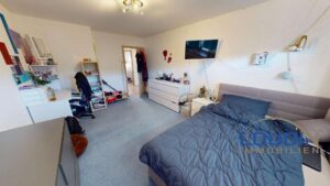 Schlafzimmer 4