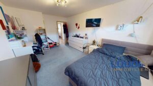 Schlafzimmer 4