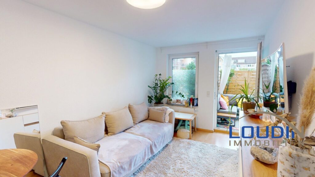 Wohnzimmer mit Terrassenzugang